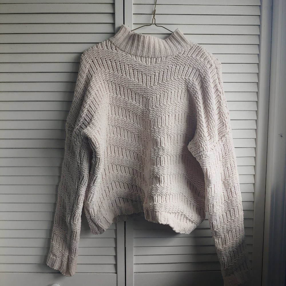 Ivory turtleneck knit sweater